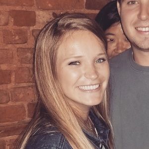 Meet your Posher, Haley